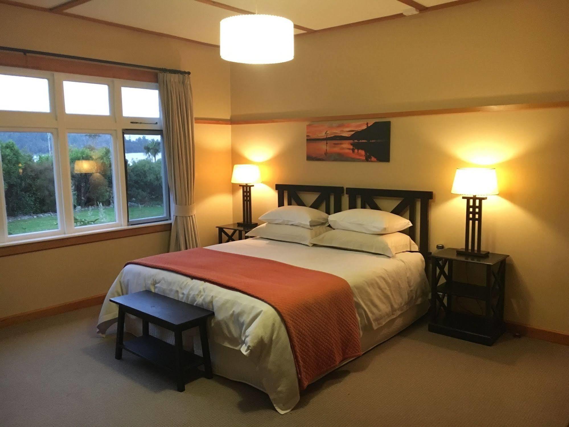 Lake Brunner Eco Lodge Moana Extérieur photo